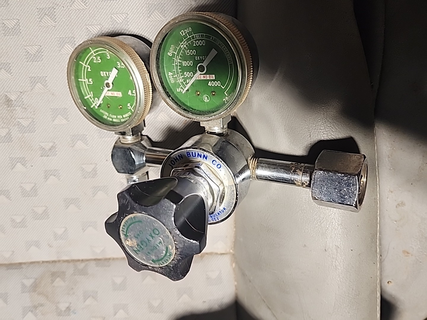 John Bunn Co. Gas Oxygen Regulator Valve Gauge Model 0150-055 5L fpm – Used