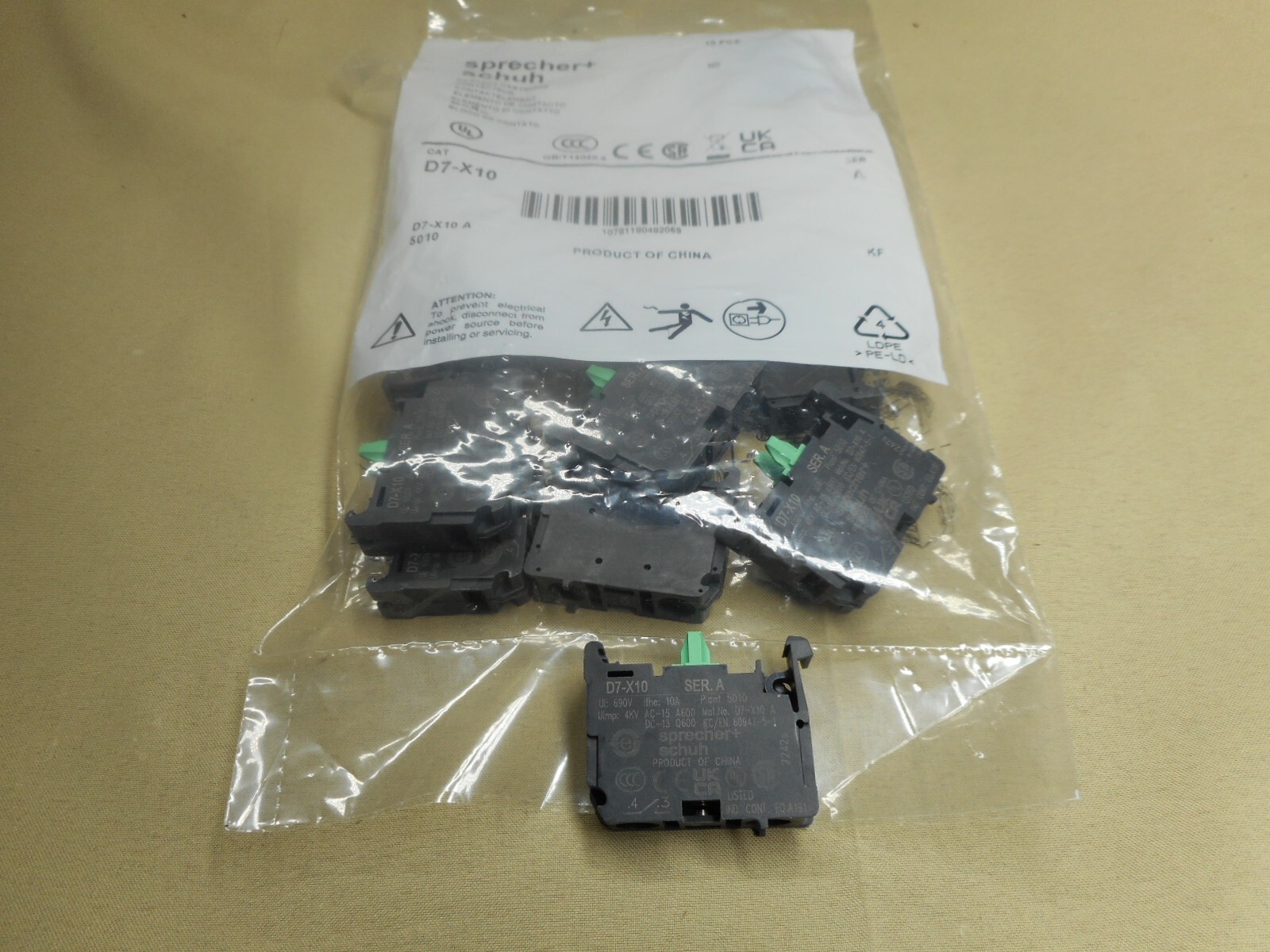 SPRECHER & SCHUH D7-X10 auxiliary contact block (NIB)