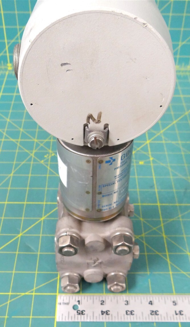 Gould Pressure Transmitter PDT30148 w/Explosion Proof Outlet Body and Cover