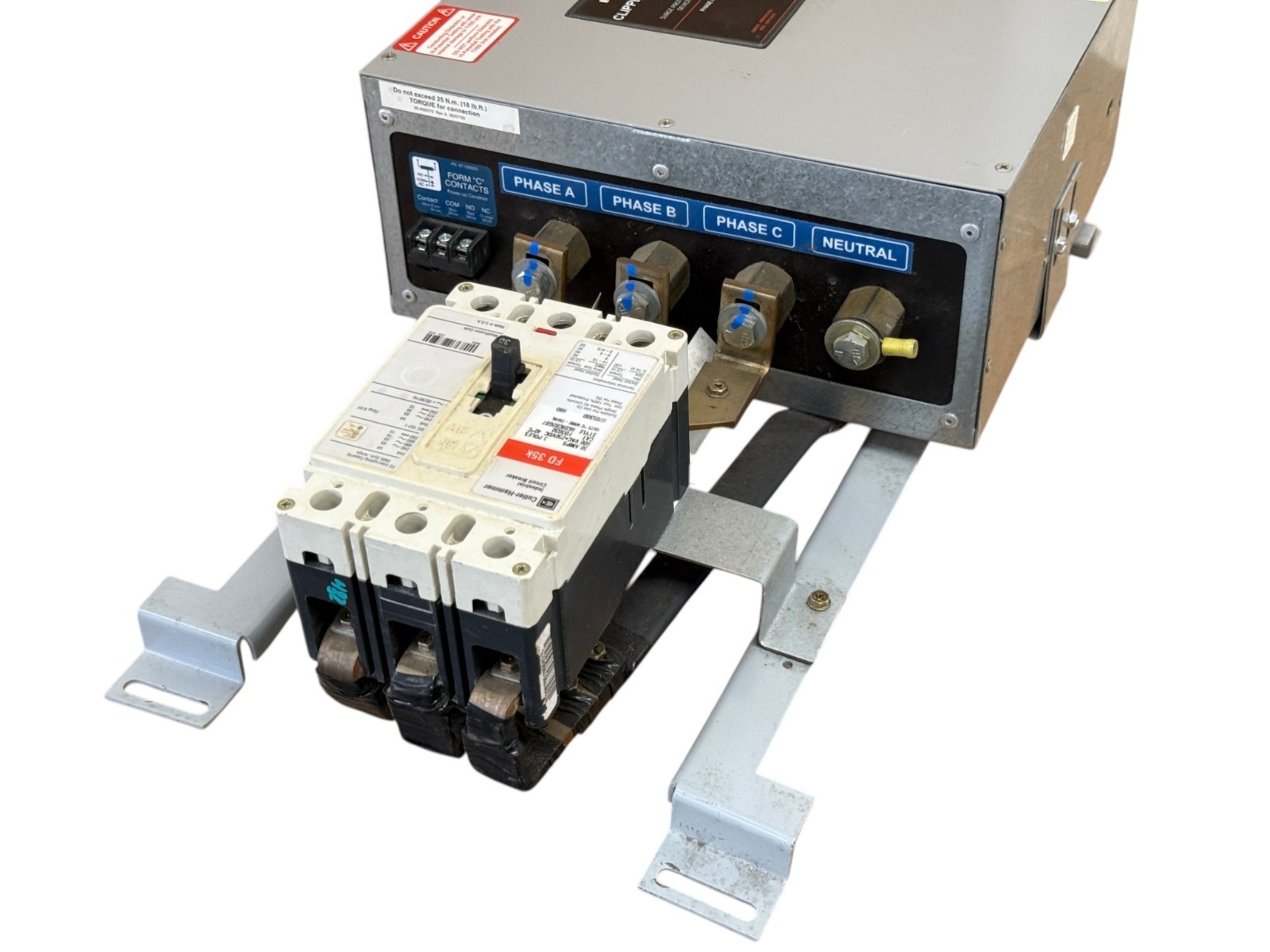 EATON CPS160208YAH 160KA 120/208V CLIPPER POWER SYSTEM SURGE PROTECTION DEVICE
