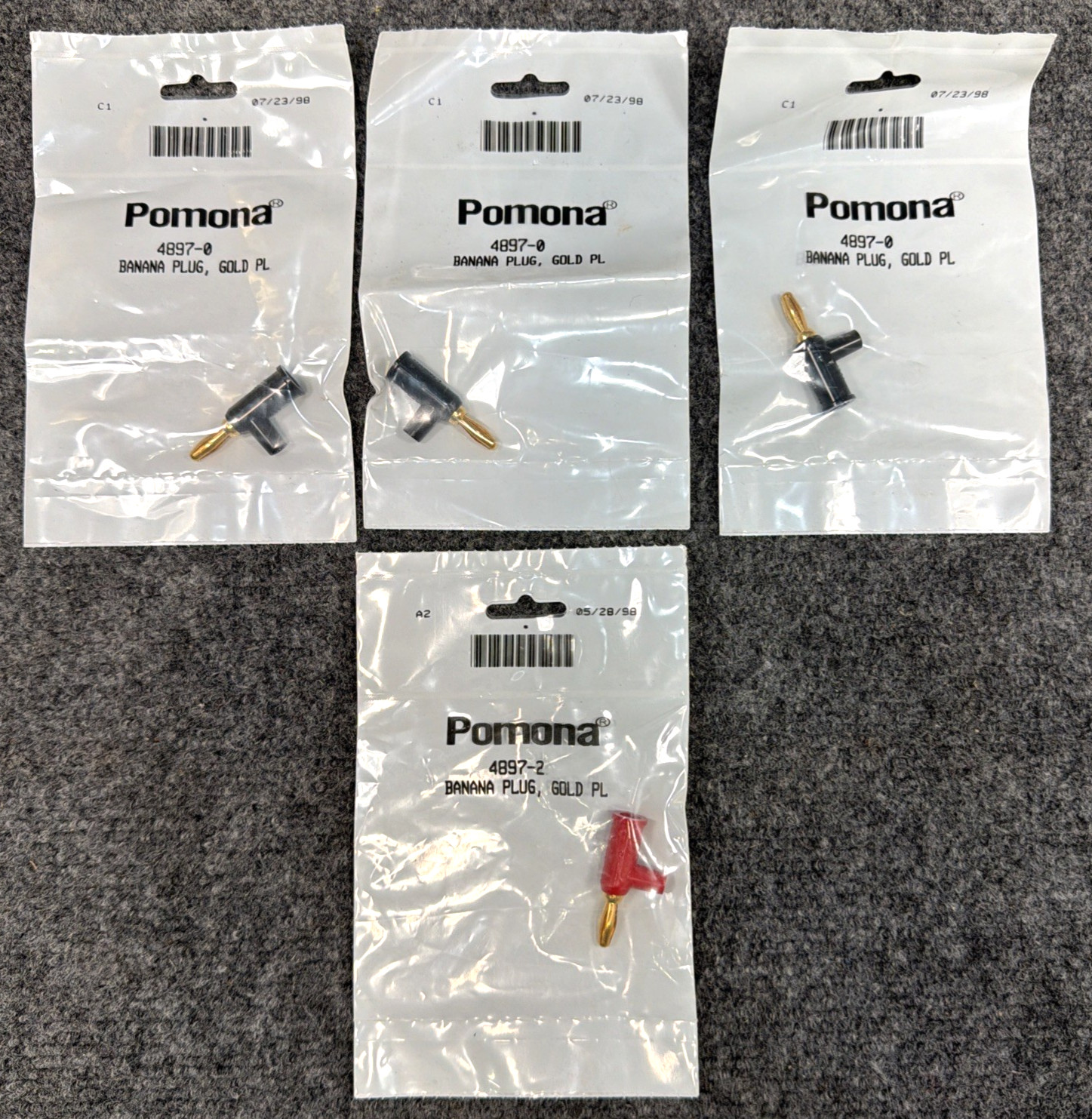 Pomona 4897-0 Banana Plug Solderless & Stackable 15 A Black & Red (Qty. 4)