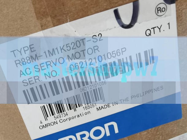 ONE Omron R88M-1M1K520T-S2 AC Servo Motor New