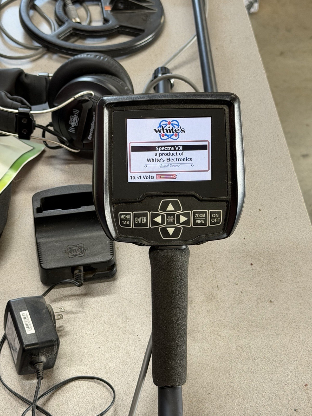 White’s Spectra V3i Ground Search Metal Detector w/ Coils, Discrimination