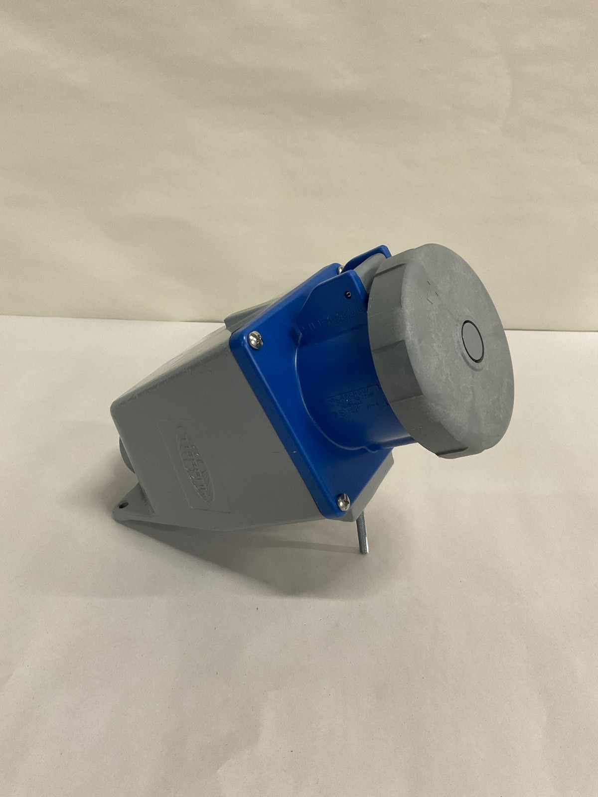 Hubbell HBL460R9W Female Receptacle 60A 250VAC 4 Wire 460R9W w/ Box