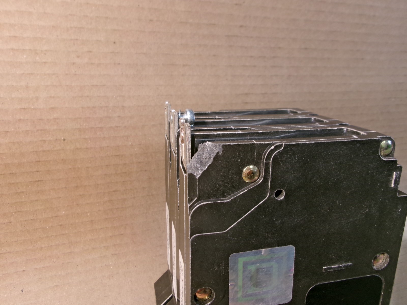 Square D EDB34035 3 Pole 35 Amp 480V Circuit Breaker FLAW #24