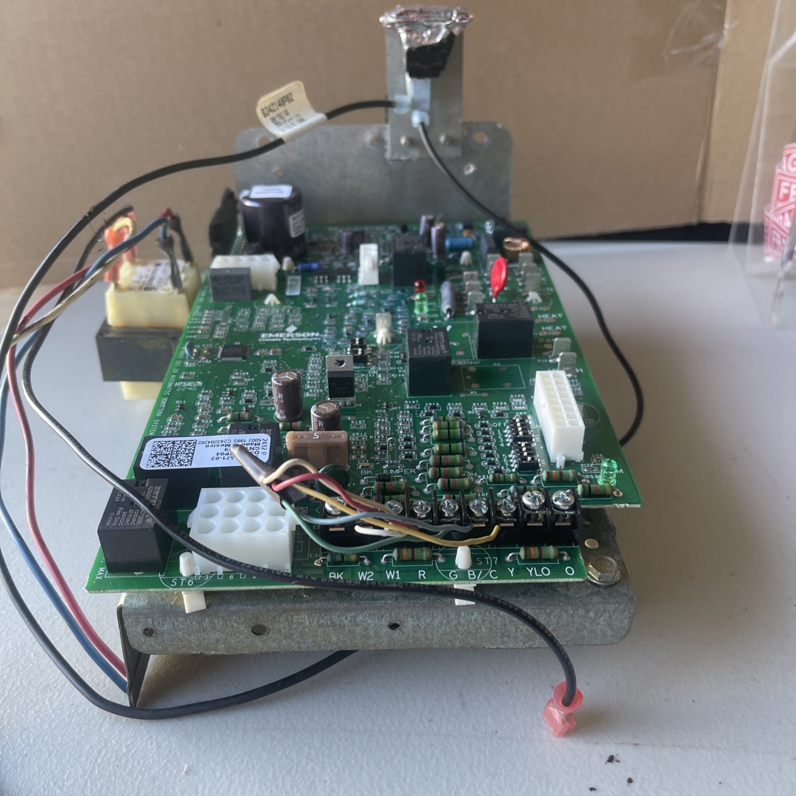 Furnace Control Circuit Board 50V54-571-03 D343687P04 White-Rodgers/Emerson