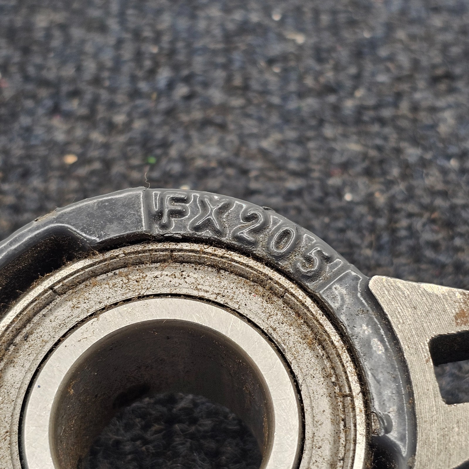 PEER FX205 2-Bolt Flange Bearing Unit 205 25mm Bore 3-1/2″ L x 2-1/2″ W Durable