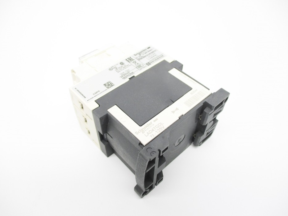 SCHNEIDER ELECTRIC CAD32FD 110VDC NSMP