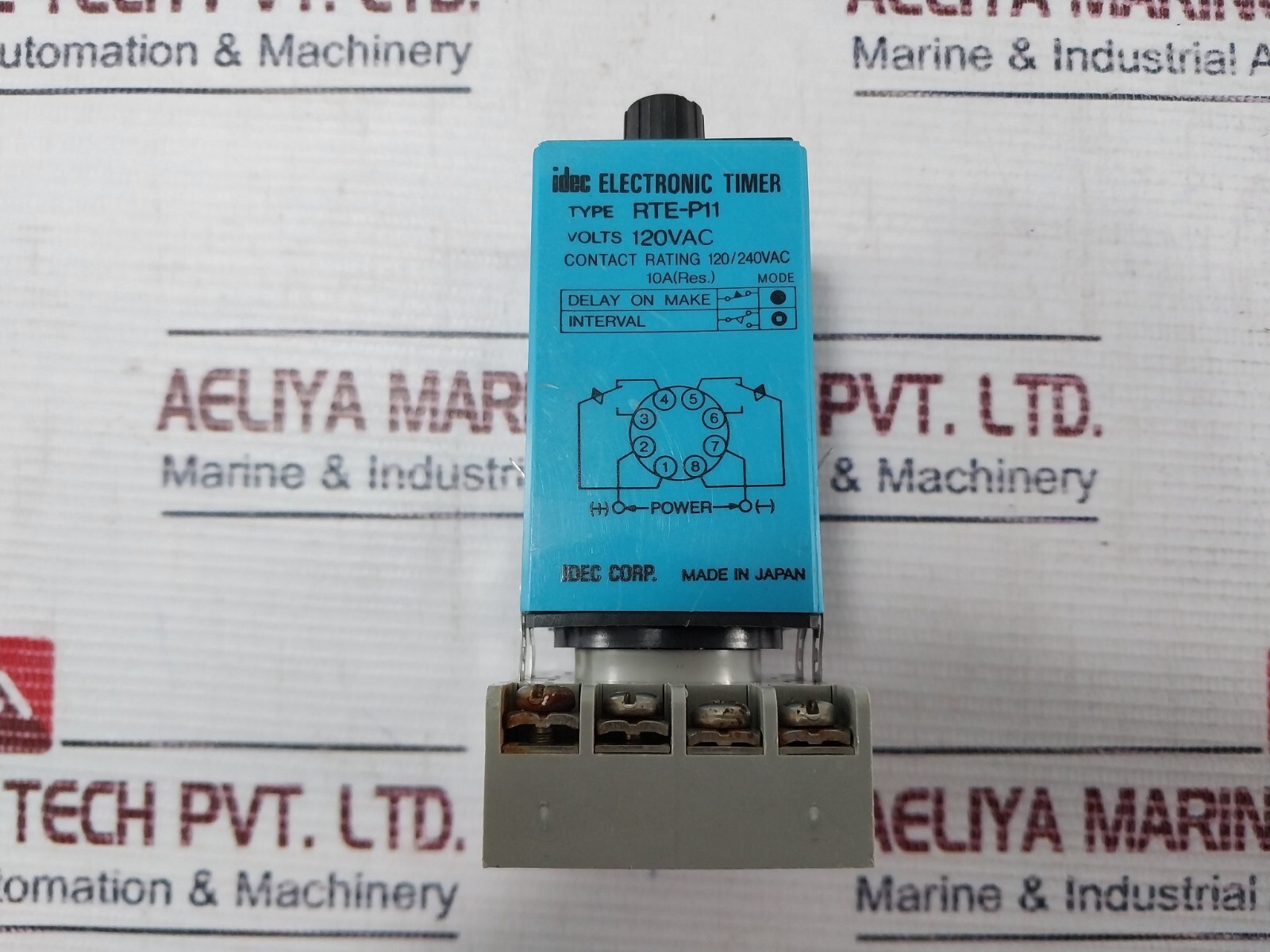 IDEC RTE-P11 Electronic Timer With Base 0-10 Sec 120vac