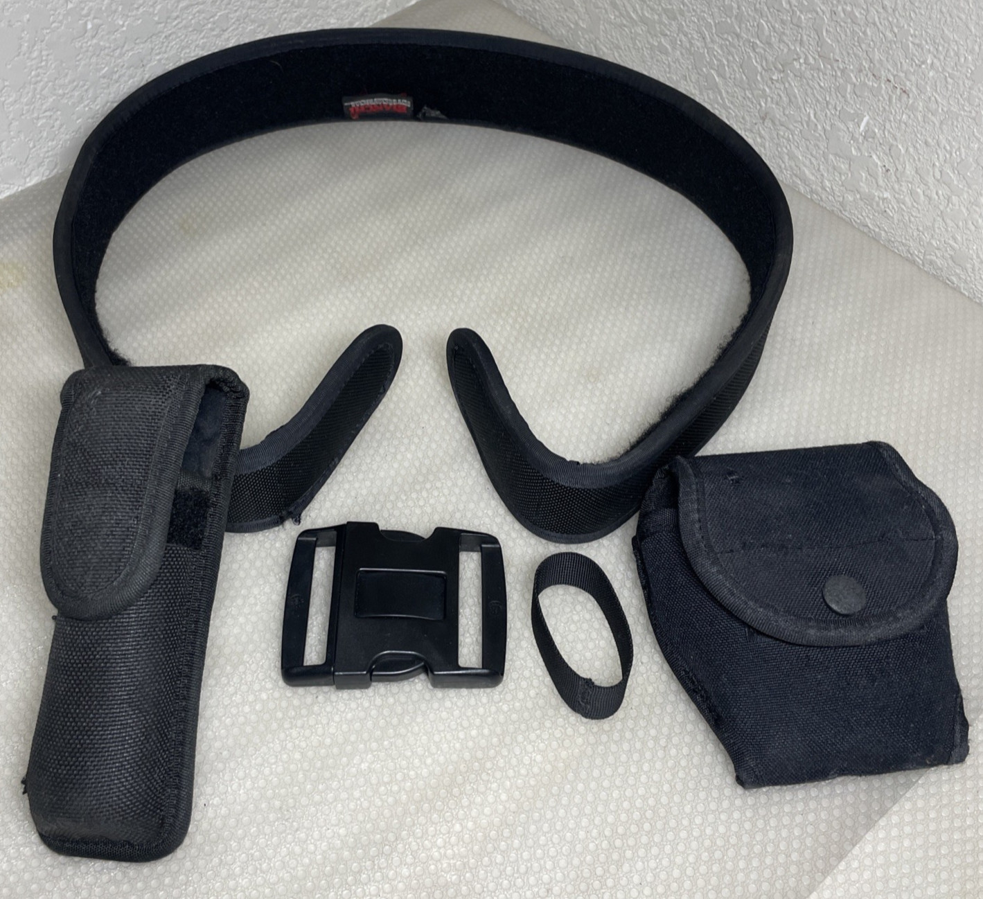 Bianchi AccuMold Belt Black Waist Size 28-34 + Pouches Duty Police Security