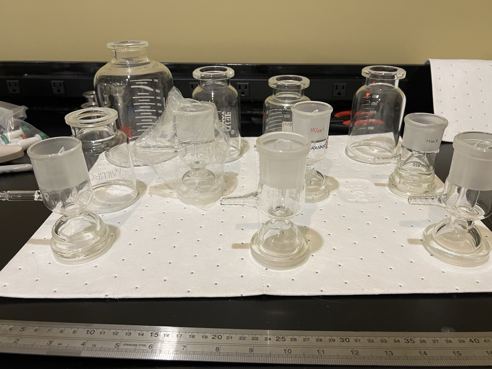 Vacuum Filter Fritted Glass Support Base 300mL, 47mm Millipore-Style 11pc Lot