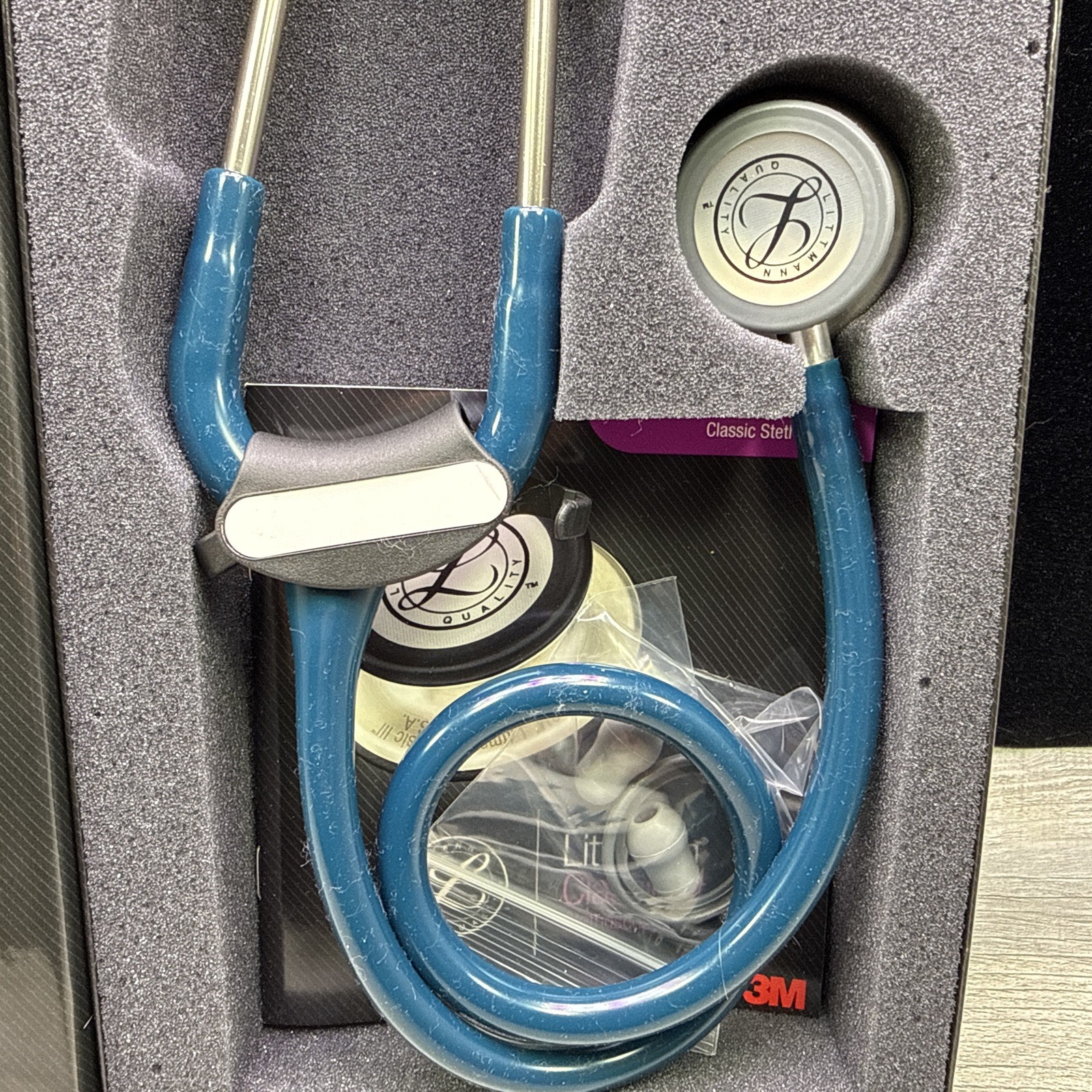 3M Littmann Classic III Monitoring 27” Stethoscope 5623 – Green – Made In USA