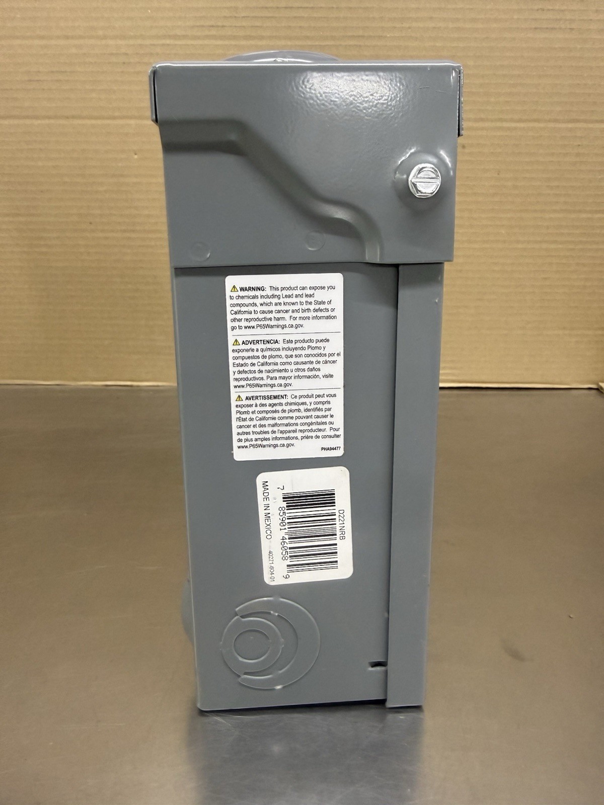 Square D D221NRB Fusible Safety Switch Disconnect 30A 240V Rainproof New