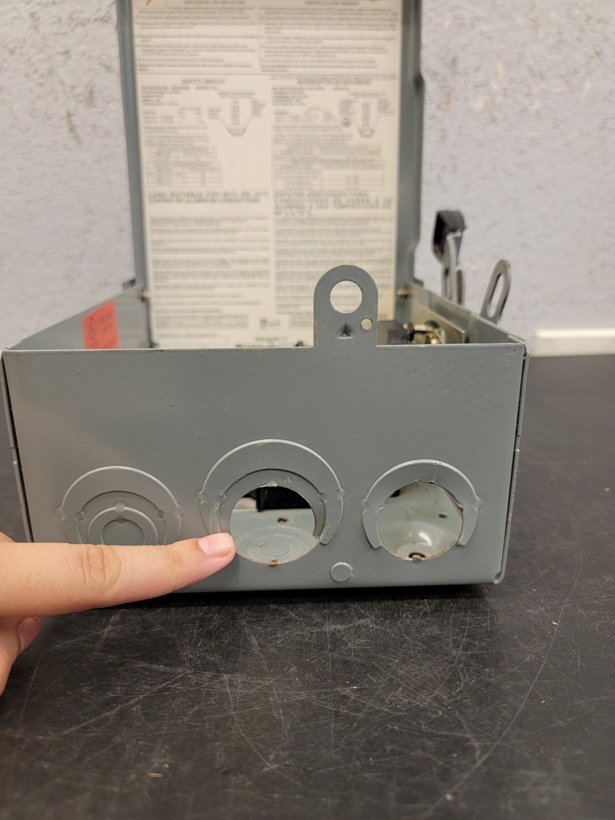 Square D D221NRB General Duty Safety Switch Series E3, 30A, 240VAC