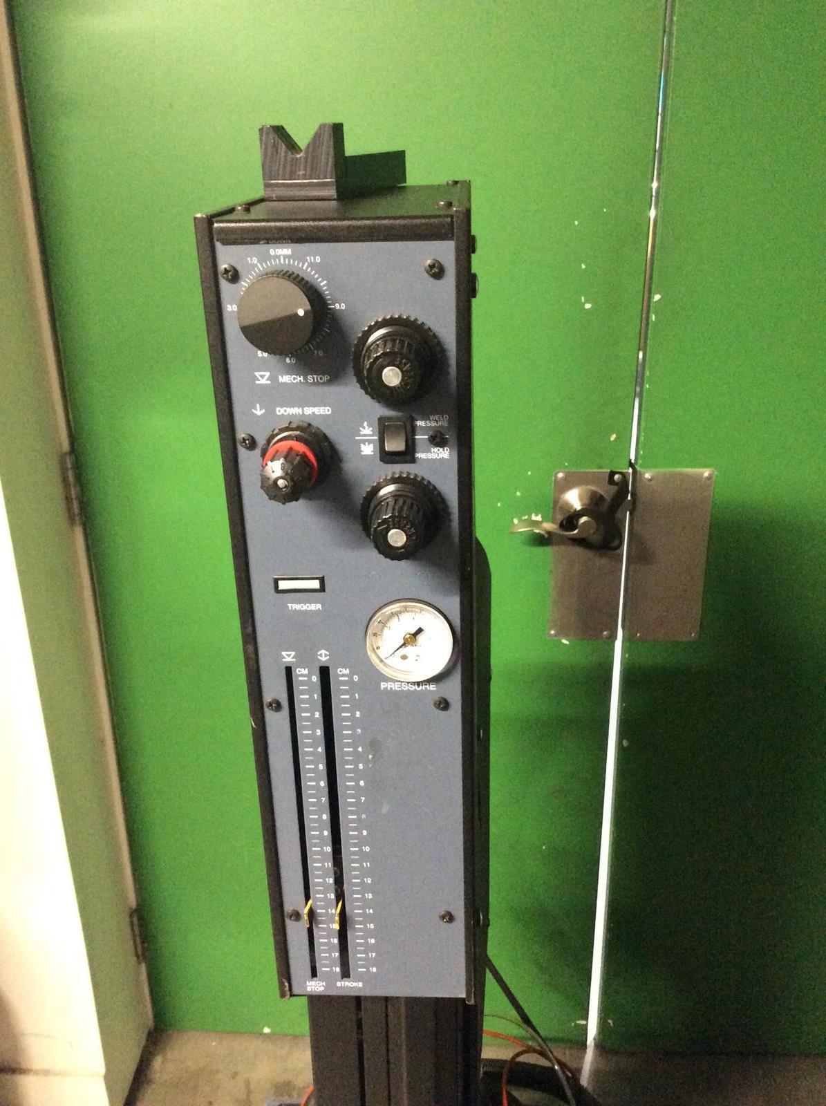 DUKANE 220