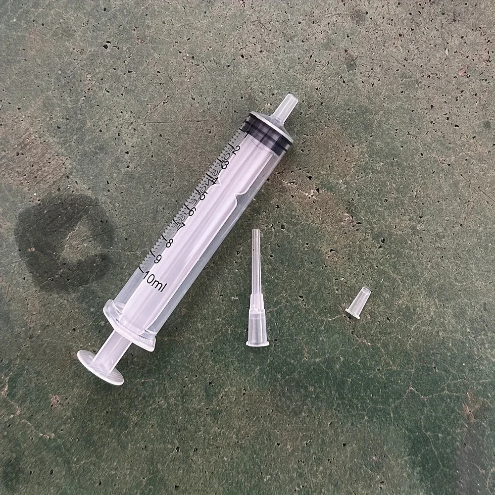 Plastic Syringe, Available in Capacities of 1000Ml, 550Ml, 350Ml, 200Ml, 100Ml,