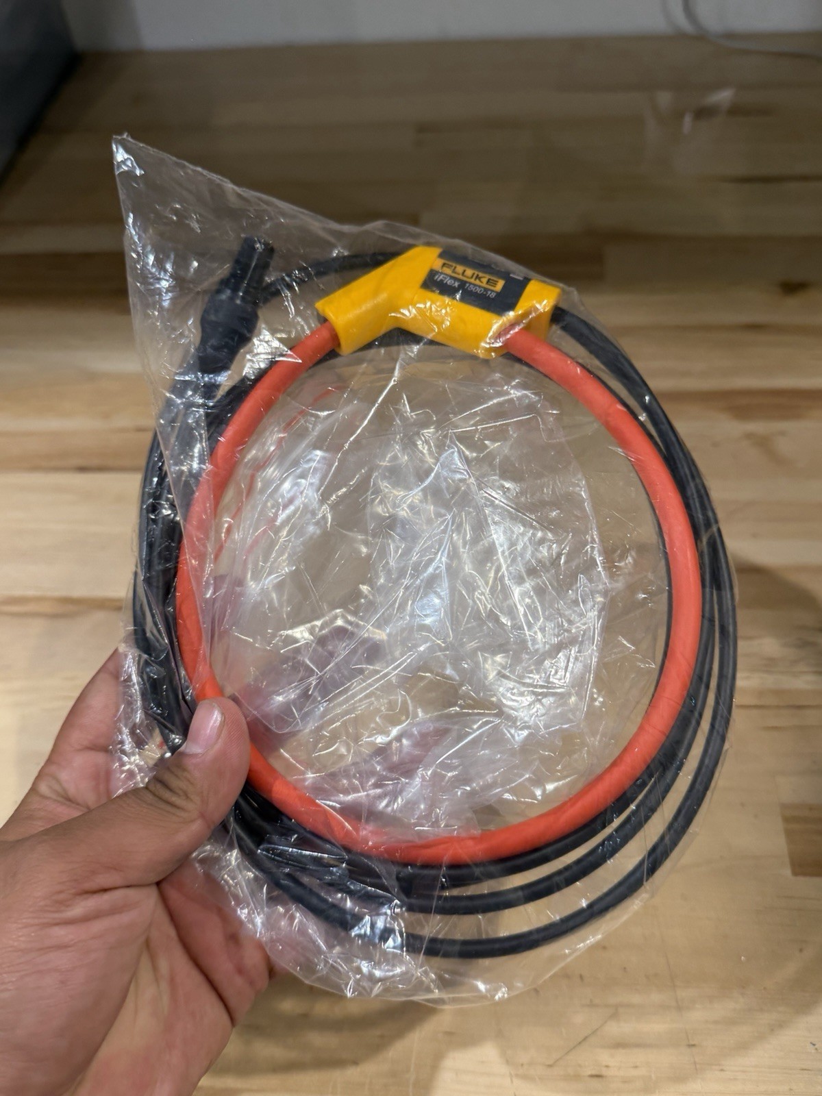 FLUKE iFLEX 1500-18 FLEXIBLE CURRENT CLAMP 1500A CAT III 1000V