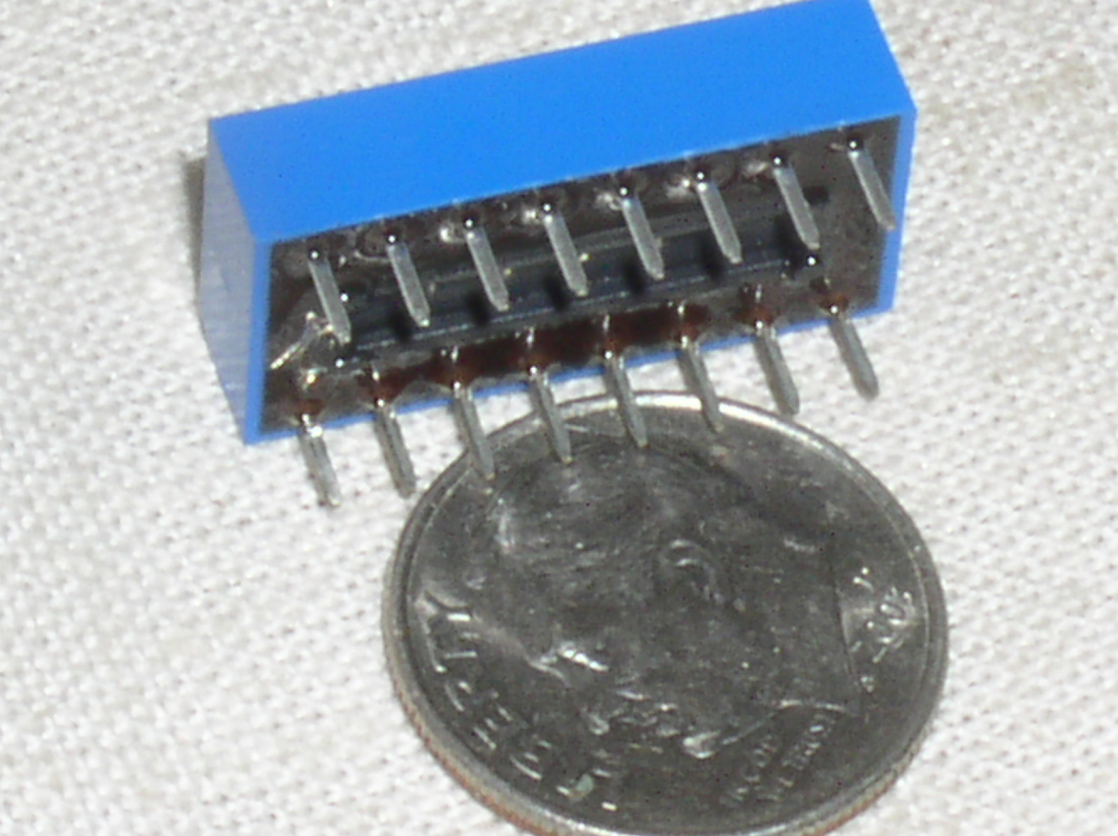ONE NEW WP 8 POS POSITION 16 PIN DIP SLIDE SWITCH 8PST GANG SW USA SHIP ANY QTY