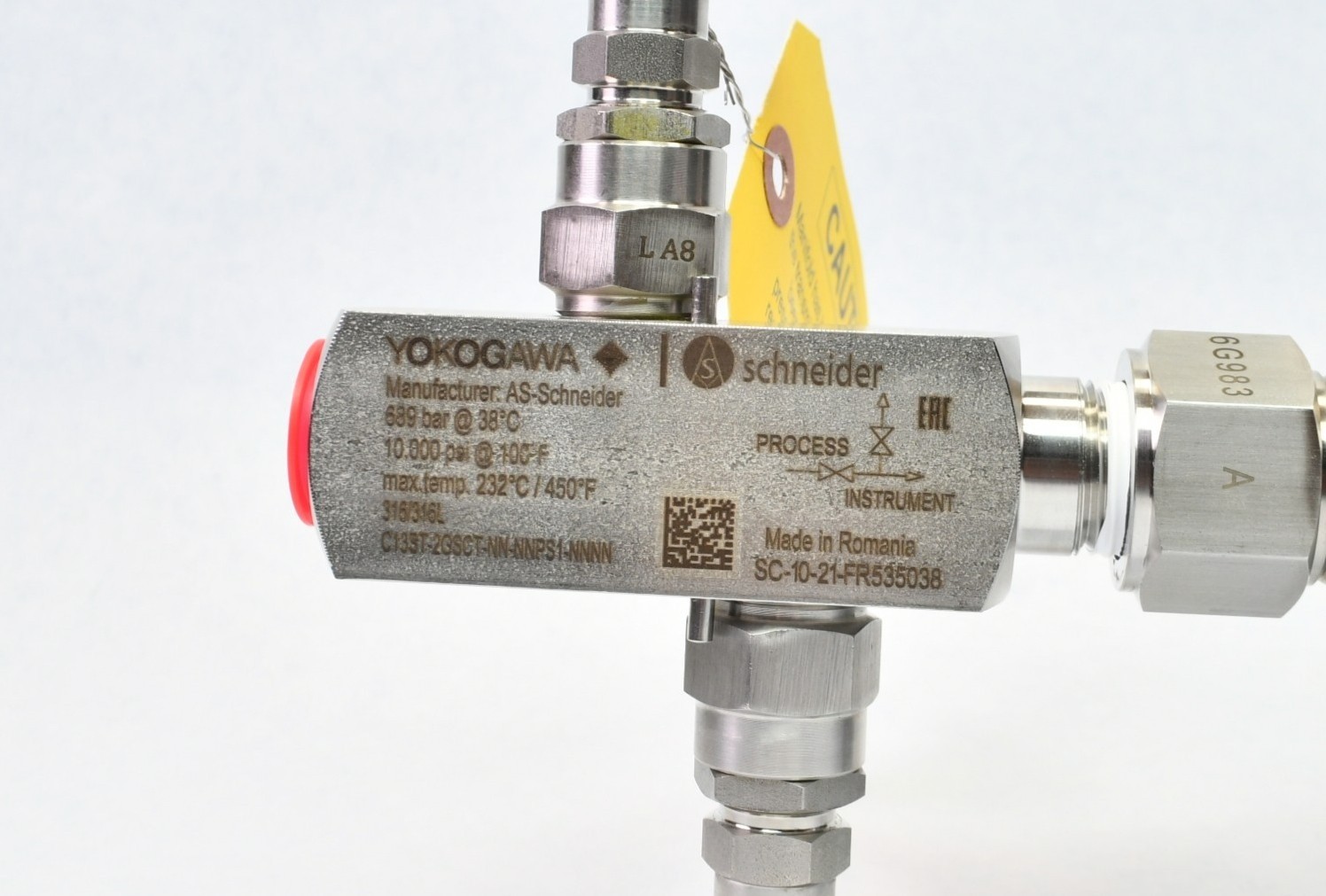 NEW Yokogawa Pressure Transmitter EJX530A w/ C13ST Valve Manifold