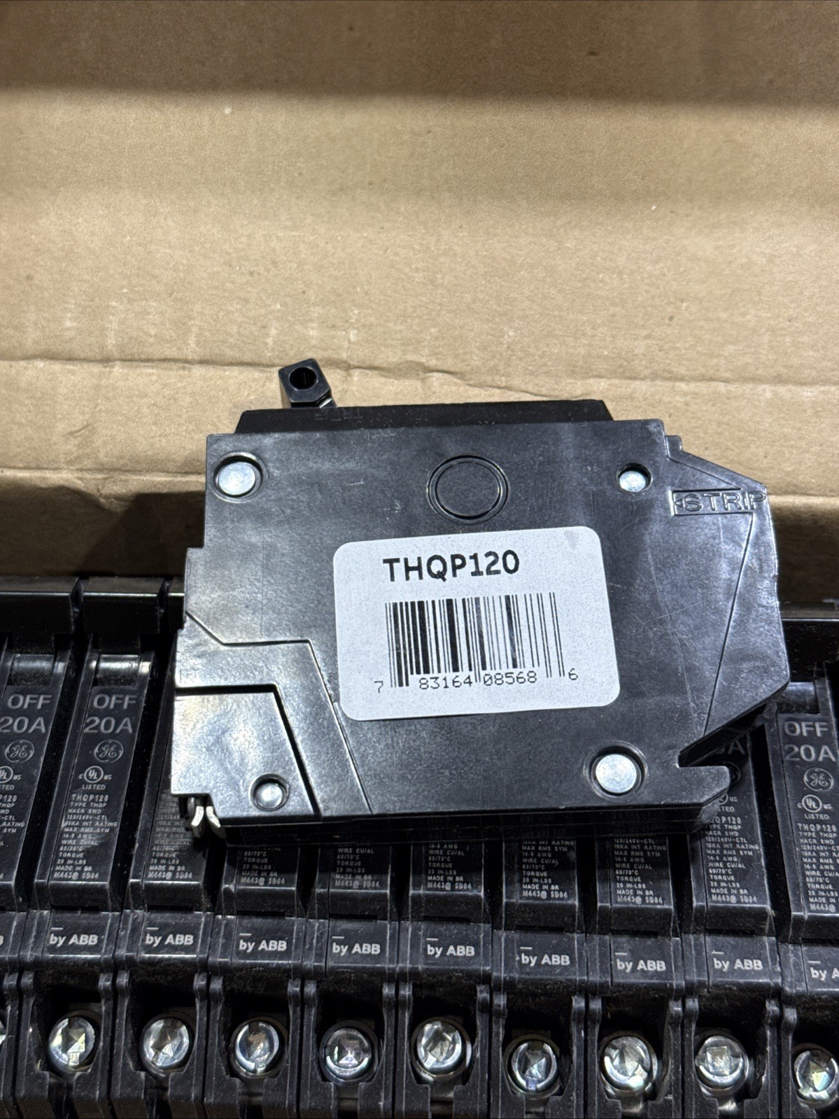 LOT OF 20 GE Thin Series Circuit Breaker 1-Pole 20-Amp THQP120 New
