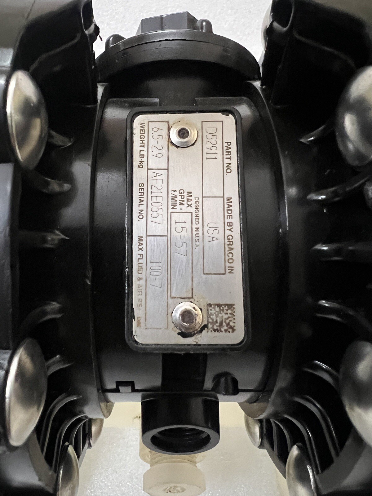 GRACO HUSKY 555 D52911 DOUBLE DIAPHRAGM PUMP MAX GMP 15–57(BASE BROKEN)