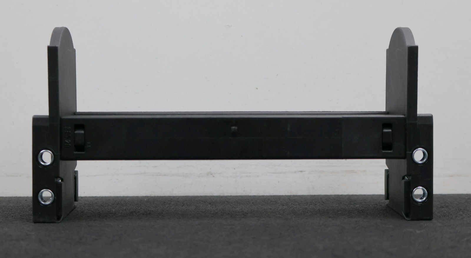IGUS KMA connection element 39000.20 internal dimension 210×42 mm external dimension 233x63x114 mm
