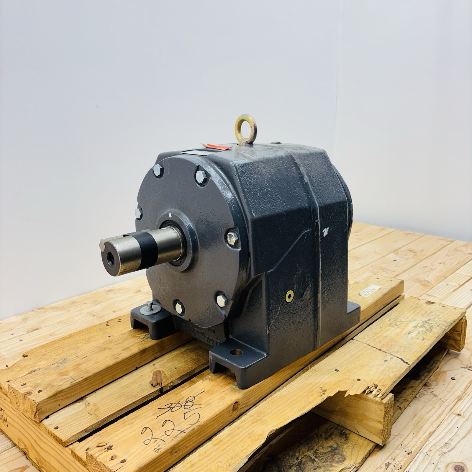 Falk UltraMite 09UCBN2A25A1E Gear Drive 26.04:1 Ratio New 23.30 HP Gear Reducer
