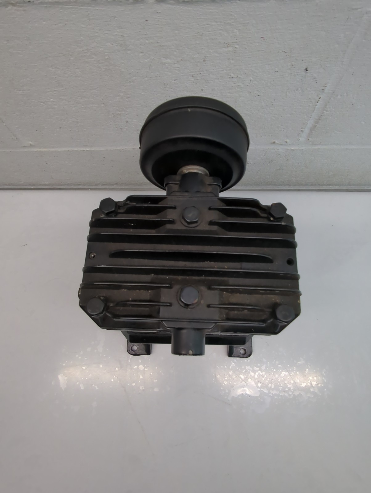 VT480000AV CAMPBELL HAUSFELD REPLACEMENT CAST IRON PUMP AS IS