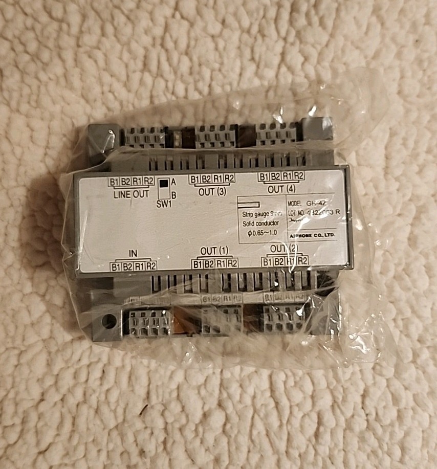 Aiphone GT-4Z Video Distribution Adapter for the GT Apartment Intercom, NIB