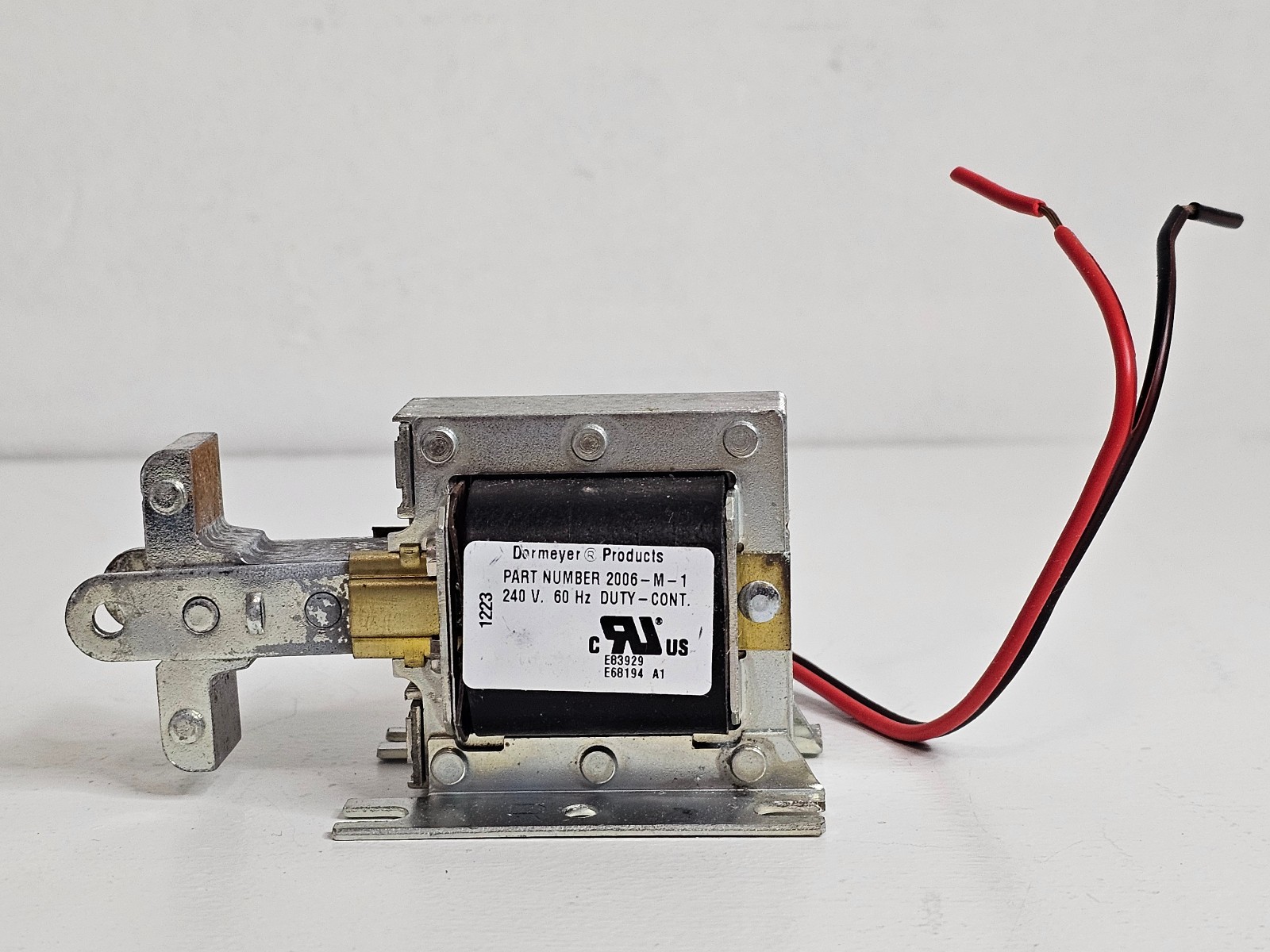 Dormeyer 2006-M-1 Laminated Solenoid Continuous Duty Cycle 240V 60Hz New