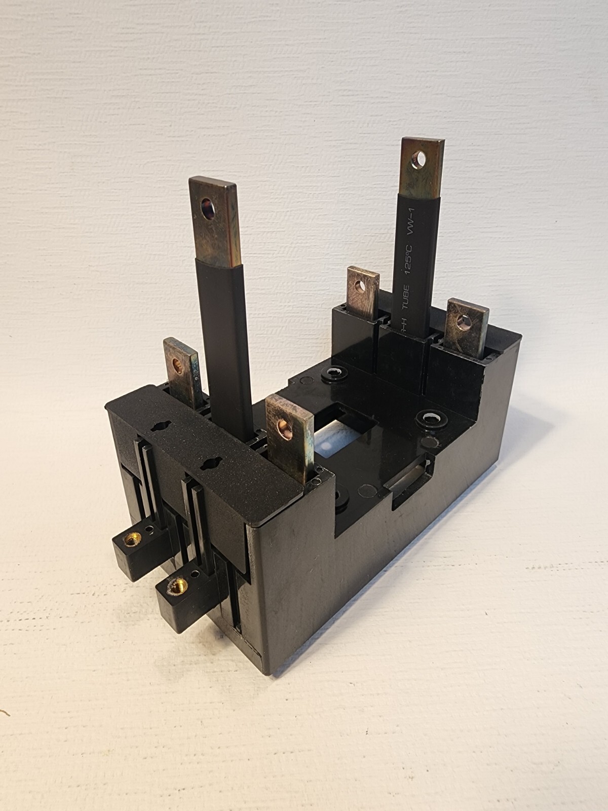 Siemens PCBERC3 – Plug in Mounting Assembly for EG Breaker Frame – 3 Pole