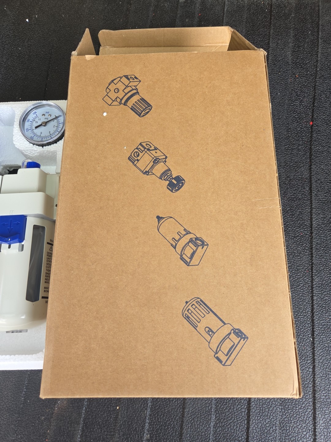 BLCH AC4010-04 1/2″ NPT Air Compressor Water Separator 145 PSI, 141 CFM 41-140°F