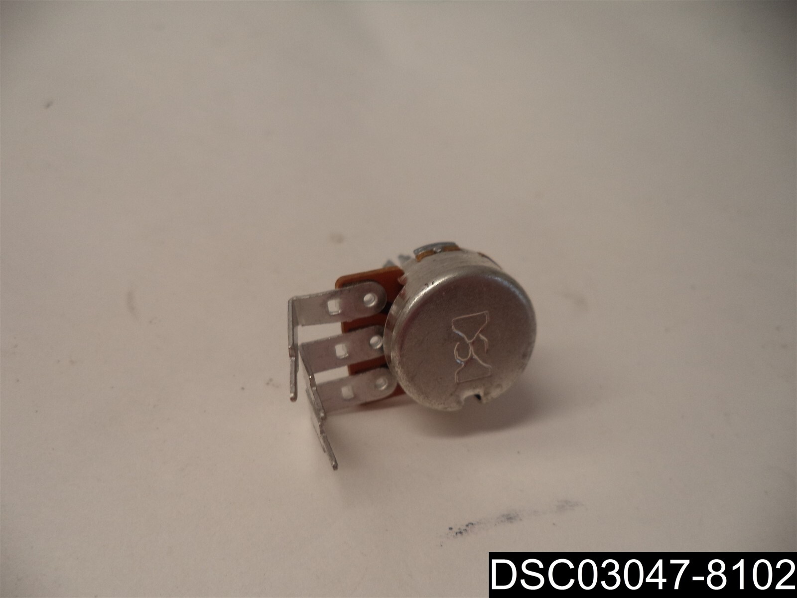 Qty= 25: Electronix Express 18PMDlok potentiometer