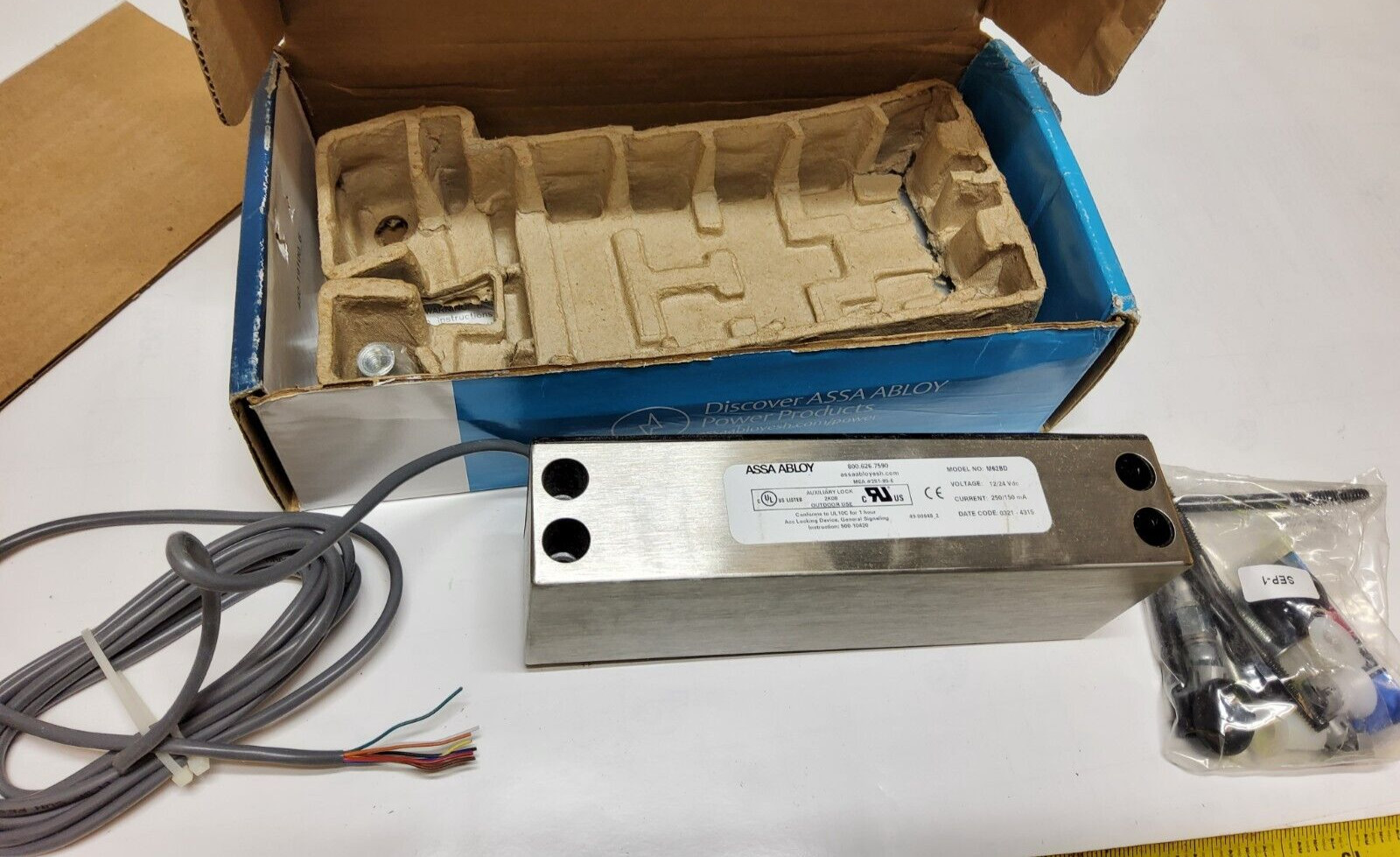 New Assa Abloy Securitron Magnalock 12/24 VDC 1200lb Force Mag Door Lock M62BD