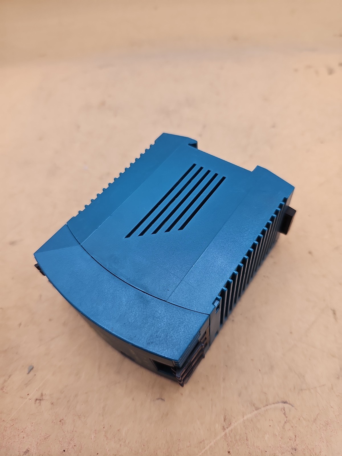 PULS ML70.100 24VDC POWER SUPPLY 3A 120/240VAC IN
