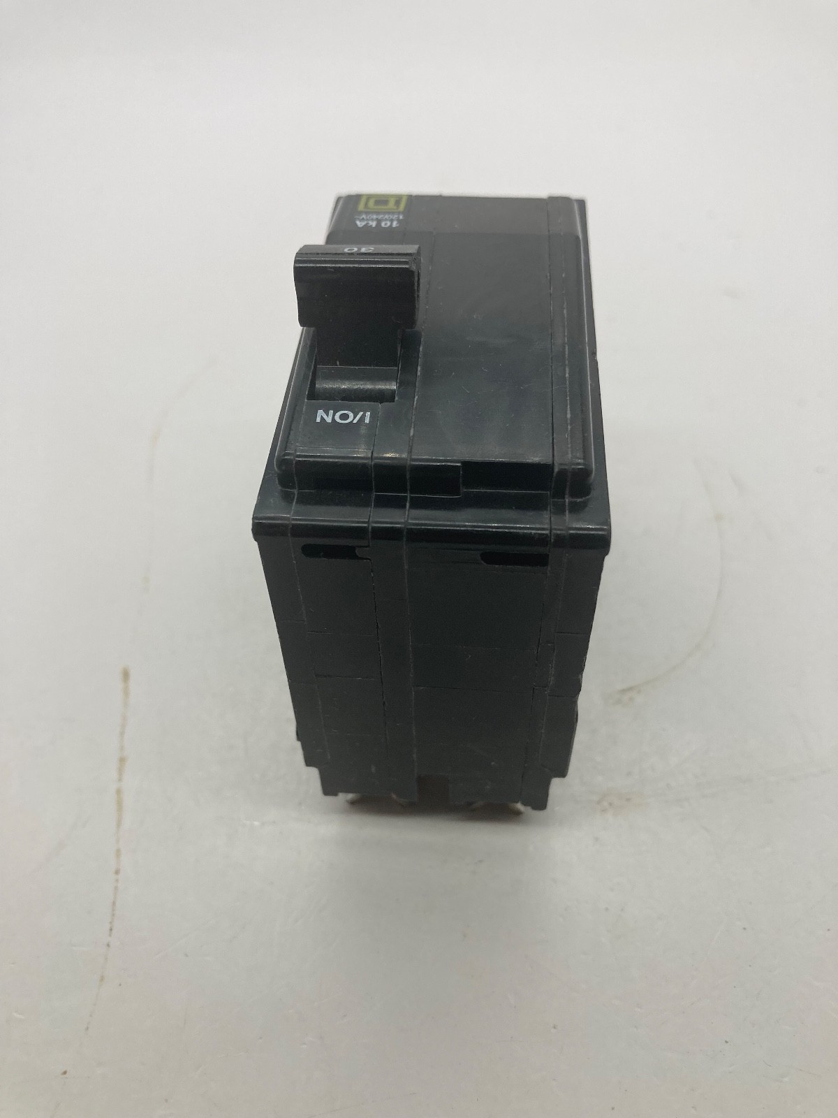 Square D QO230 30 Amp 2 Pole 120 240V AC QO230CP Type QO Plug On Circuit Breaker