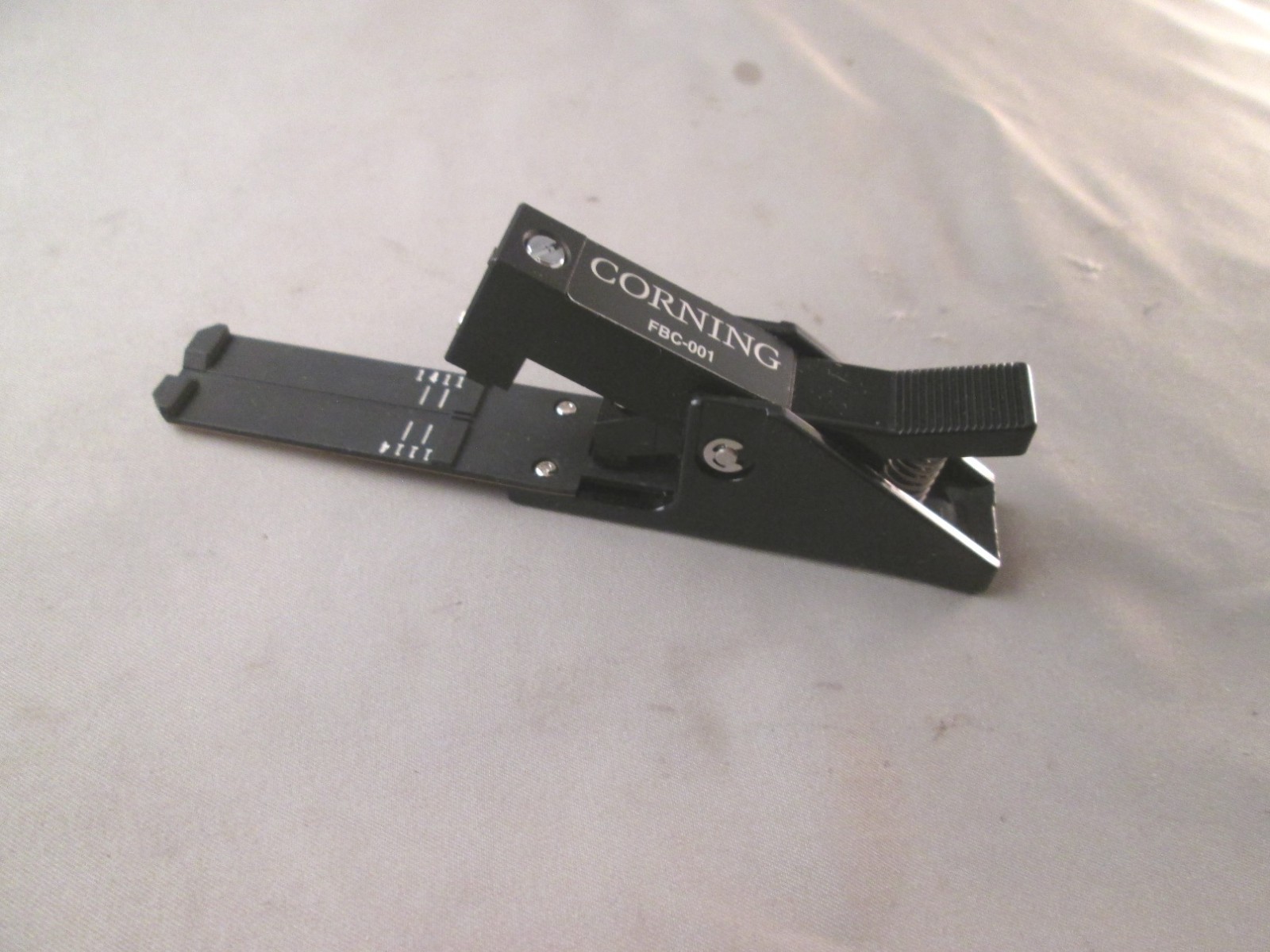 Corning TKT-UNICAM-CTS Fiber UniCam Optic Termination Toolkit used good cond