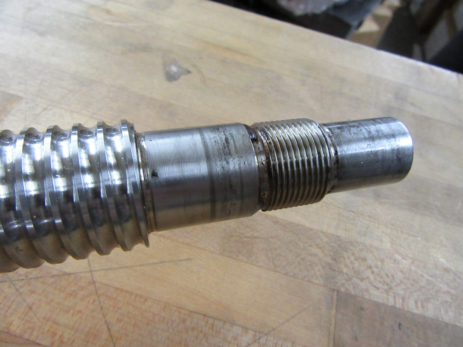 ballscrew linear shaft w/ nut 39″ screw 63″ total appx. 1″ diameter [A-0]