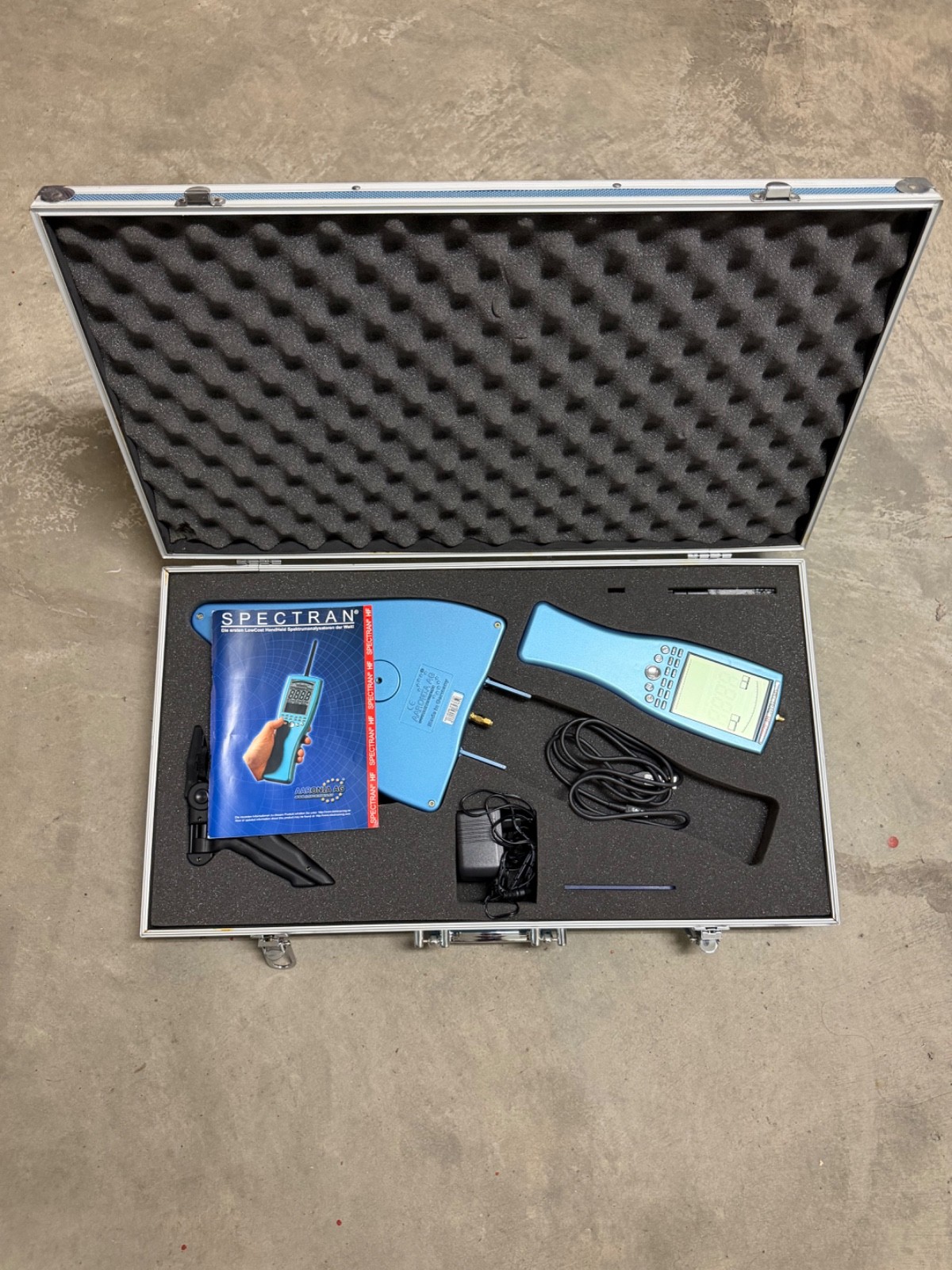 Aaronia AG HF 6080 RF Spectrum Analyzer