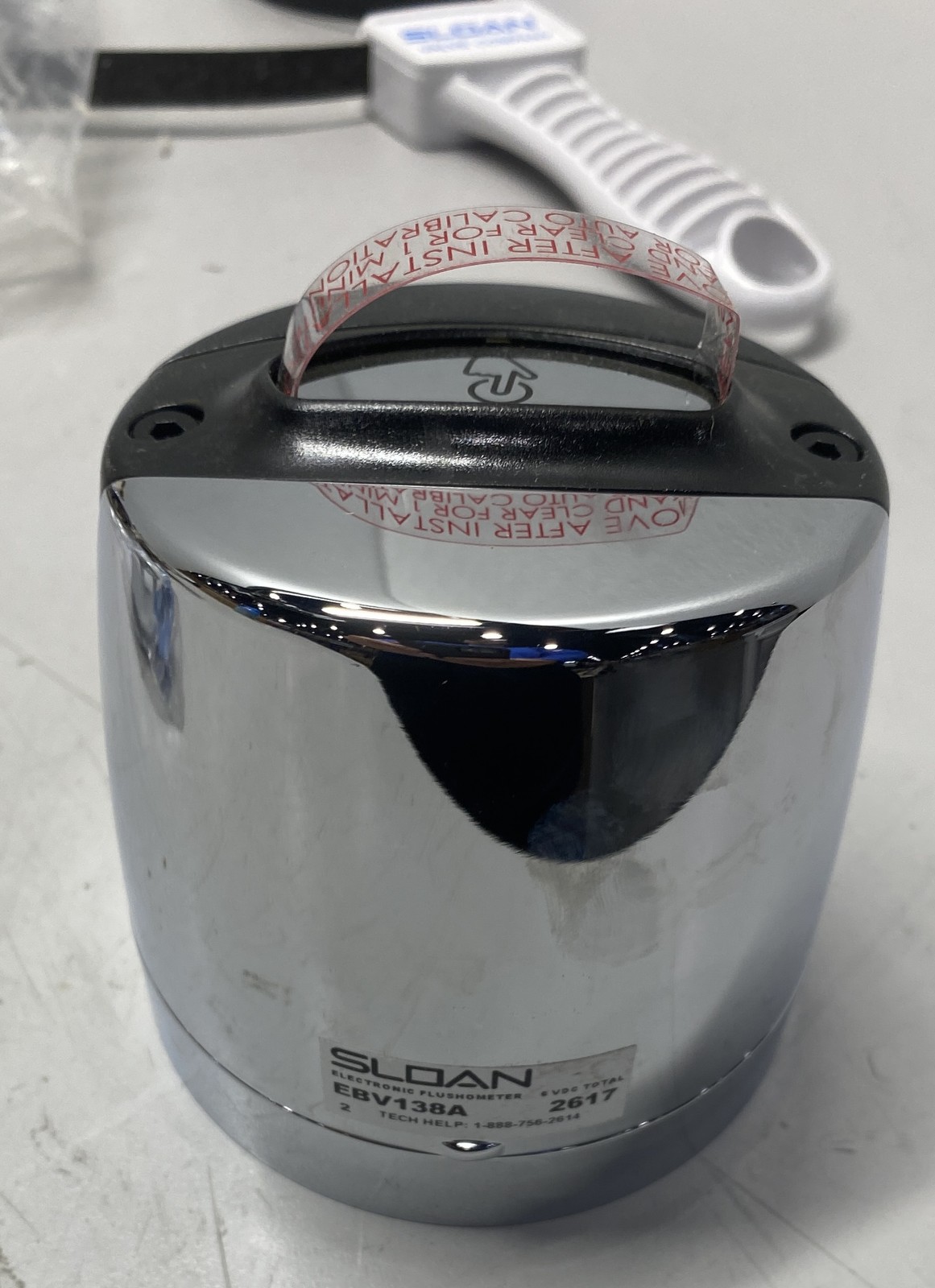 Sloan G2 Optima Plus 8110 Exposed Sensor Flushometer 3.5 GPF