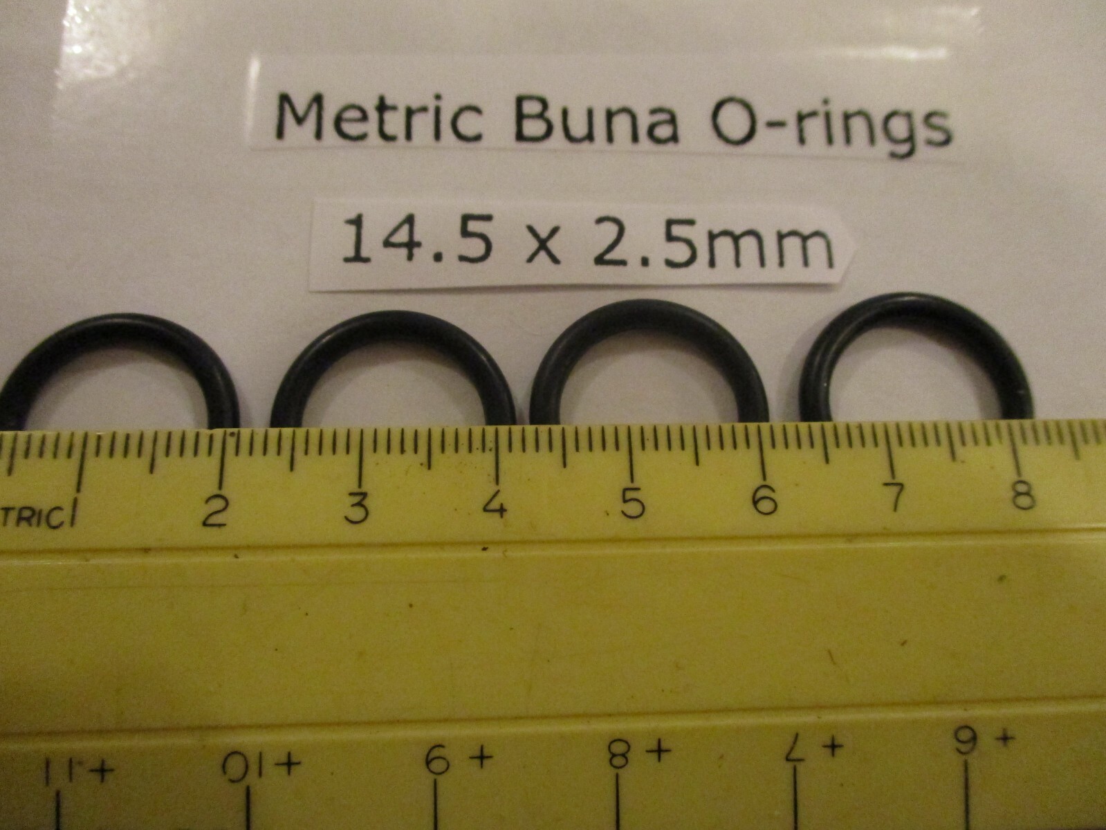 14.5mm ID x 19.5mm OD x 2.5mm thick O-ring. Buna-70. Quan 4.