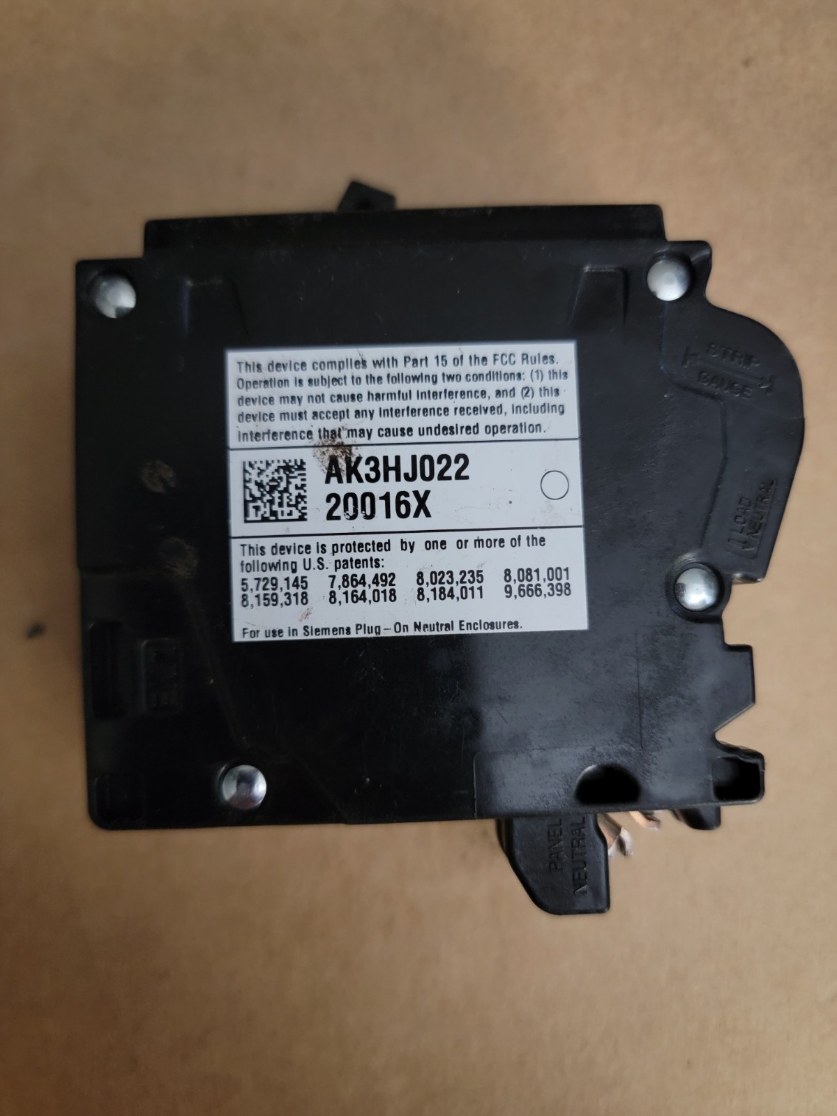 NEW ~ SIEMENS Circuit Breaker Q115DFN