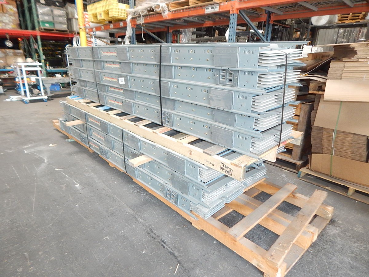 LOT OF 11 SQUARE D ACF19EC BUSWAY ALUMINUM CONDUCTOR 120X19″, 600 V AC/DC, 3000A