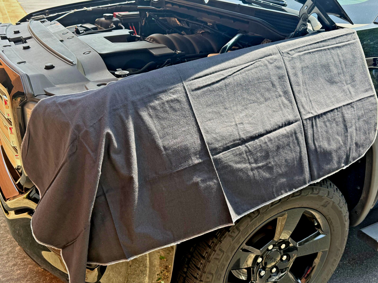 50 PIECES BLACK COMMERCIAL FENDER COVER INDUSTRIAL AUTOMOTIVE 28×58 INCHES
