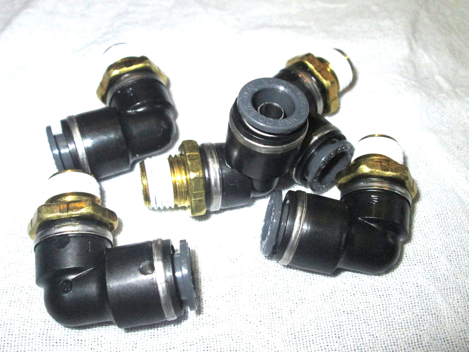 5 SMC KV2L11-35S 90° Elbow Fittings 3/8″ Thread 1/4-18 NPT Push to Connect
