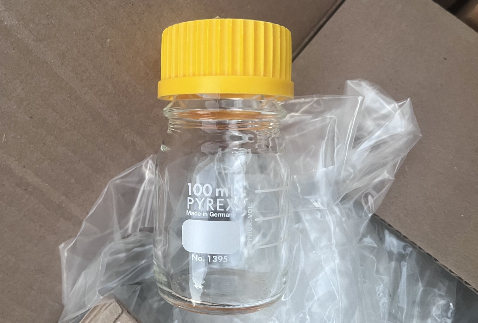 Glass Media Storage Bottle Screw Cap 100mL 250mL 500mL PYREX Fisher VWR Used