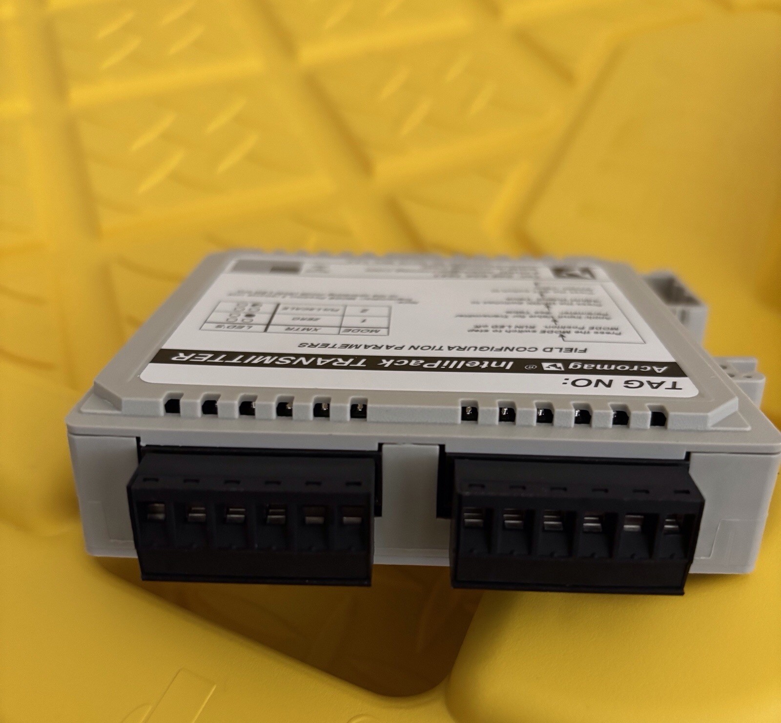 Acromag IntelliPack Strain Gauge / Load Cell Transmitter Module 851T-0500