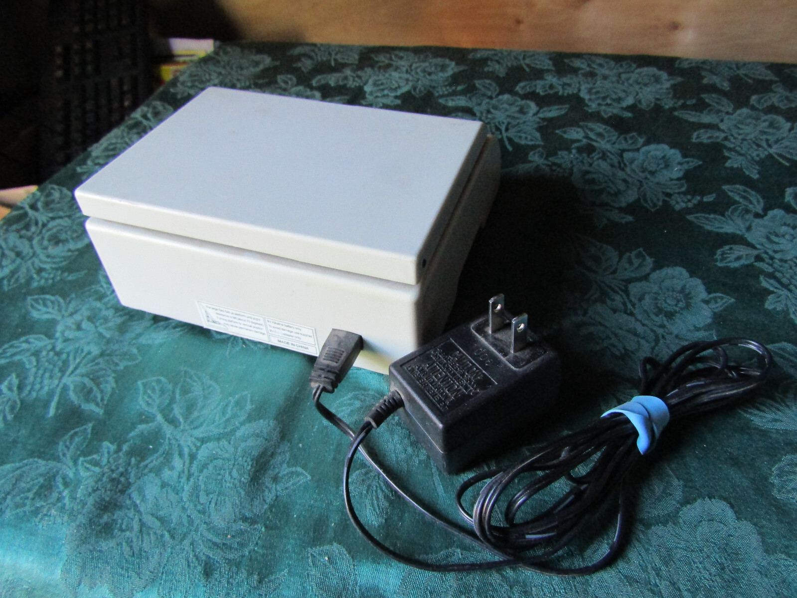 Stamps Dot Com 5 Pound Capacity Postal Scale, 0.1 Oz. Increments, AC or Battery