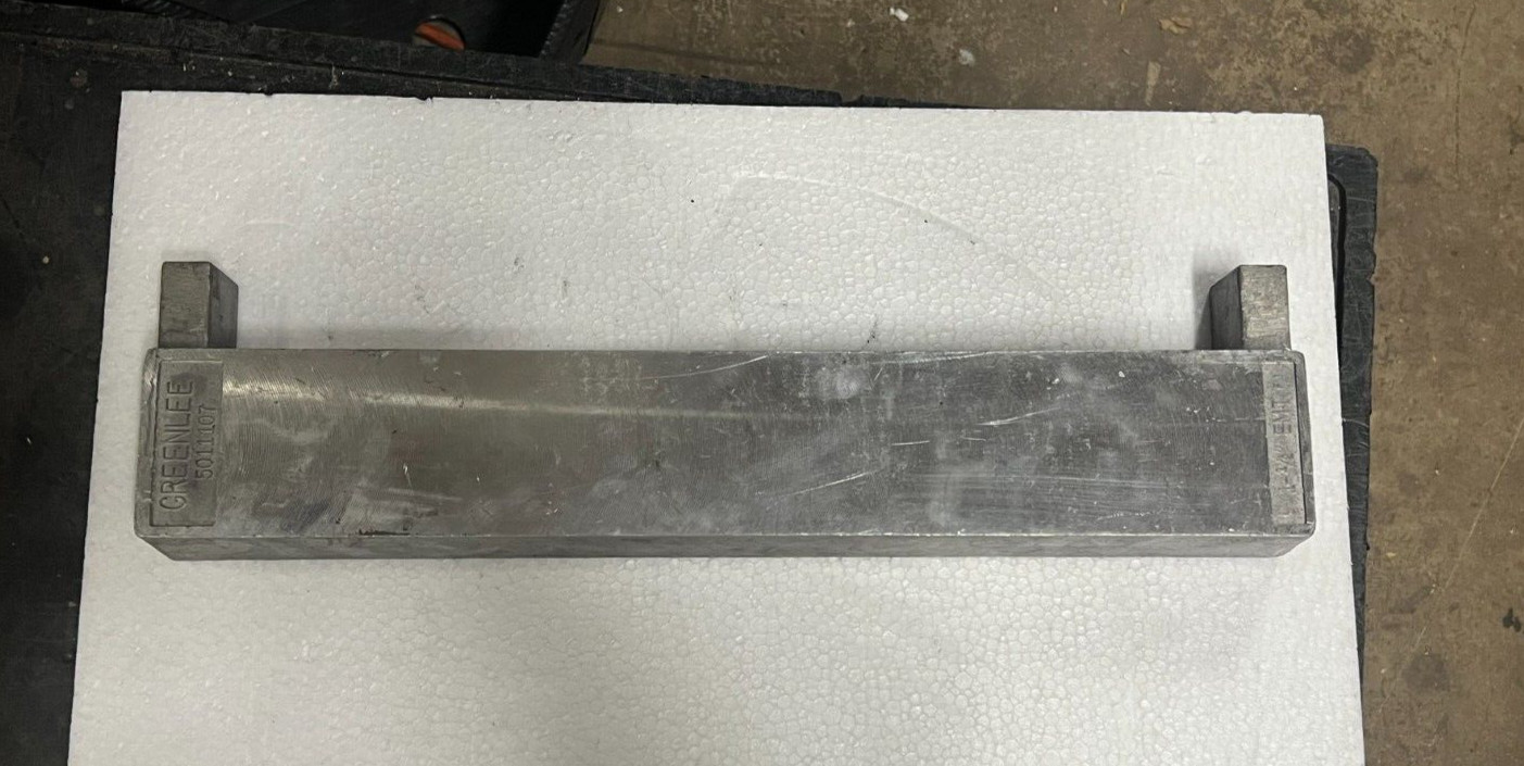 Greenlee 11107 1-1/2″ EMT Follow Bar used excellent condition