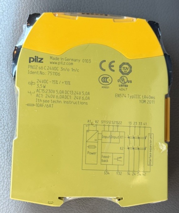 Pilz 751106 24V 3.5W Safety Relay